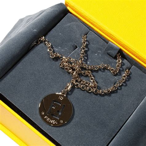 collana con ciondoli fendi|Collane Fendi per Donna .